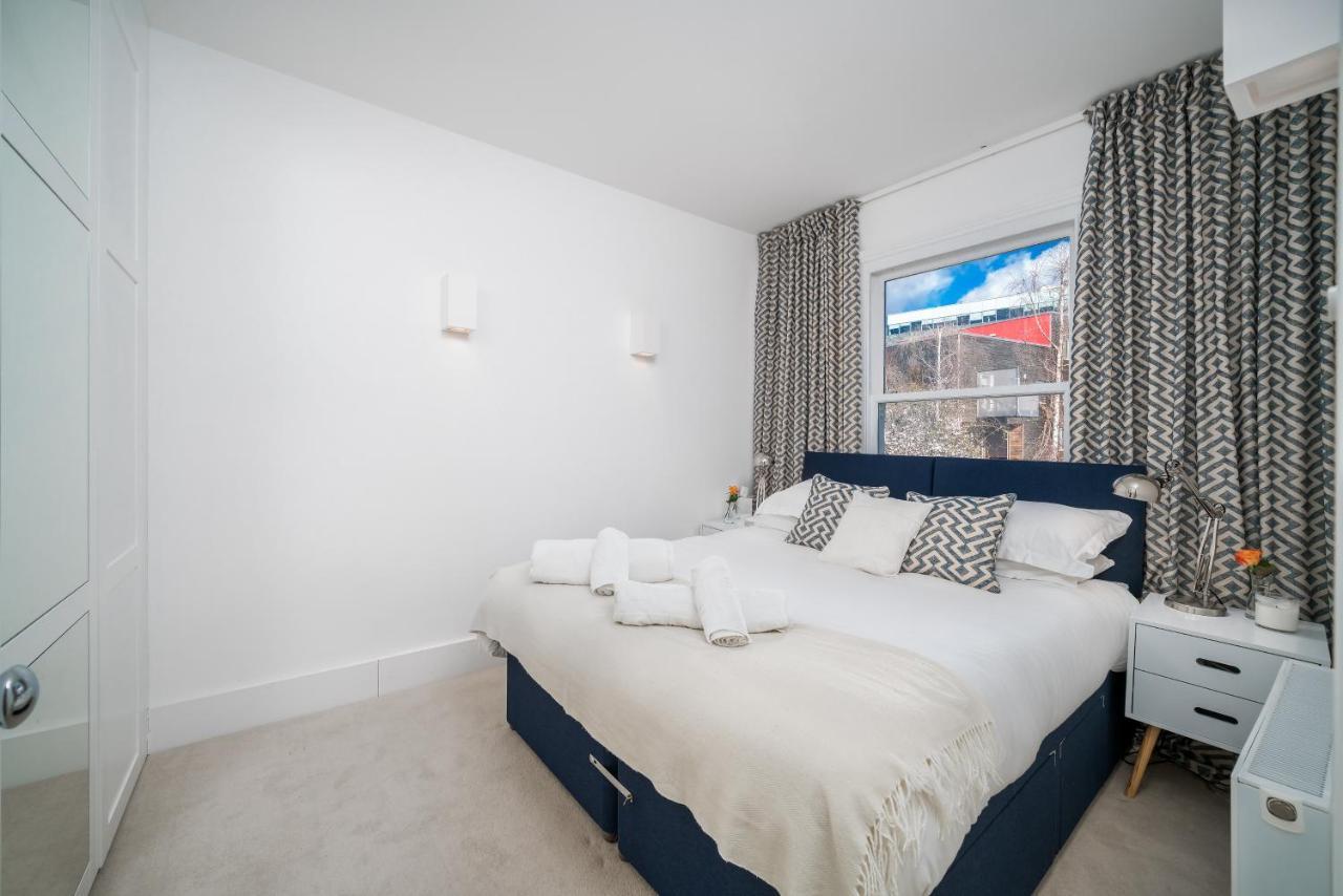 Captivating Apartment In Shepherds Bush London Exterior photo